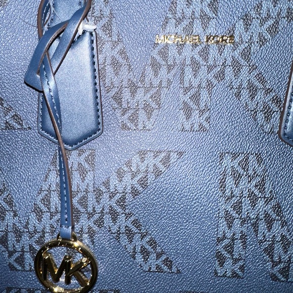 BLACK FRIDAY SALE πππ Michael Kors Maple Logo LG Tote Blue - Picture 2 of 7